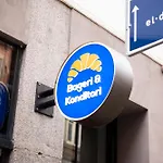 6 Prs Renovated Nyhavn I Exclusive & Rare Find *